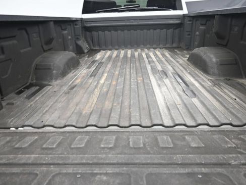 Used 2021 Chevrolet Silverado 2500 W/T w/ WT Convenience Package AWD/4WD image 11