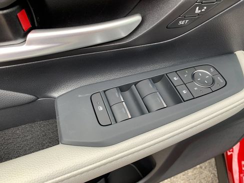 Used 2026 Toyota Grand Highlander AWD Hybrid image 13