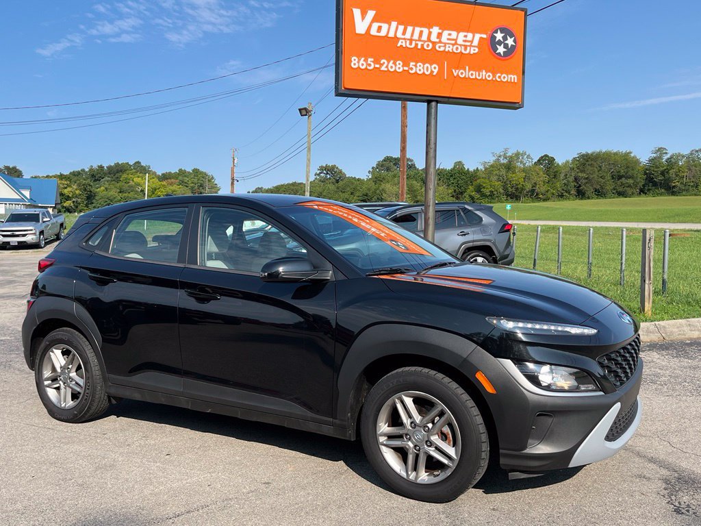 Used 2023 Hyundai Kona SE w/ Cargo Package FWD image 1