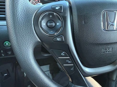 Used 2022 Honda Ridgeline Sport image 15