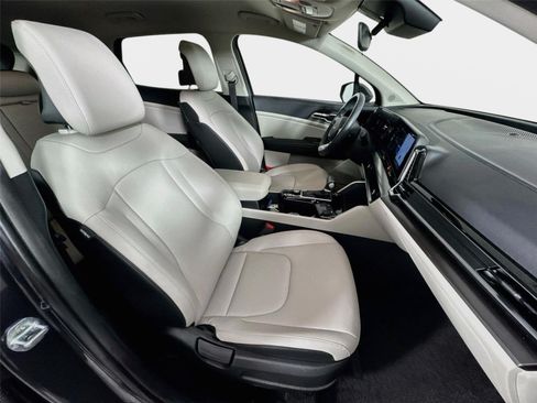 Certified 2024 Kia Sportage EX FWD image 28