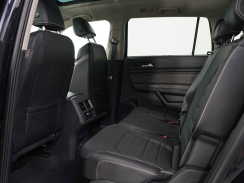 Used 2023 Volkswagen Atlas SEL Premium AWD/4WD image 18