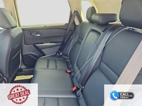 New 2025 Nissan Rogue SL w/ Tech Package AWD/4WD image 19