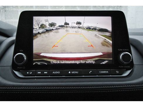 Used 2024 Nissan Rogue SV w/ SV Premium Package FWD image 23