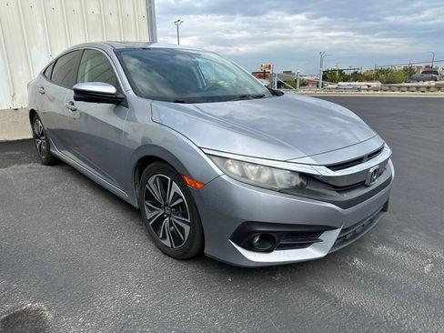 Used 2016 Honda Civic EX-T image 3