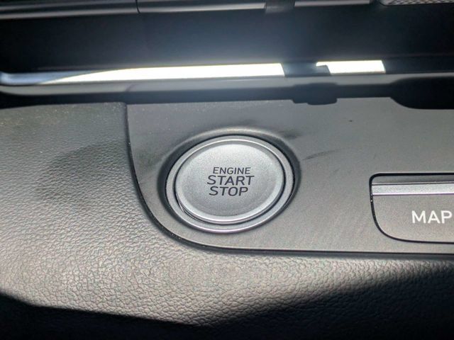 Used 2024 Hyundai Elantra SEL FWD image 31