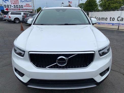 Used 2022 Volvo XC40 T5 Momentum AWD/4WD image 8