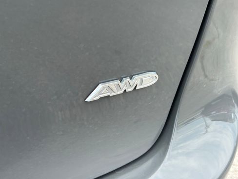 Used 2023 Chrysler Pacifica Touring-L AWD/4WD image 26