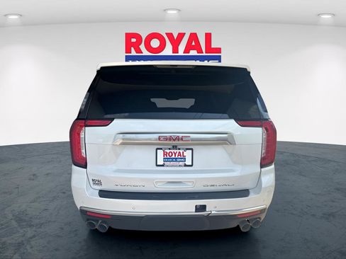 Certified 2021 GMC Yukon XL Denali image 4
