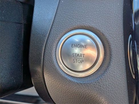 Used 2018 Mercedes-Benz C 300 4MATIC Sedan image 24