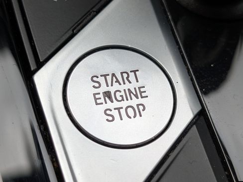 Used 2022 BMW X4 xDrive30i w/ Convenience Package image 28