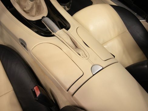 Used 2000 BMW Z8 RWD image 31