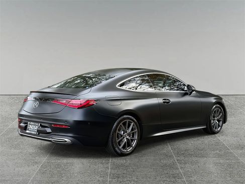 Used 2024 Mercedes-Benz CLE 300 4MATIC Coupe image 10
