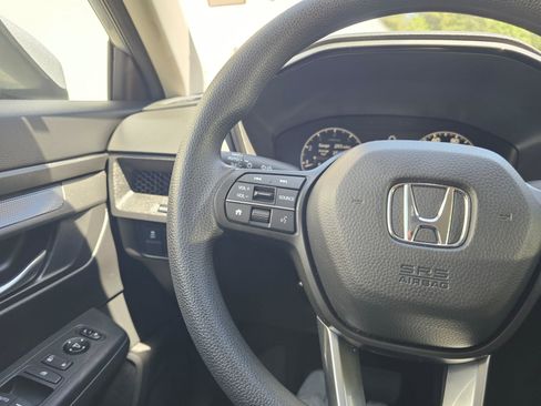 Certified 2025 Honda CR-V LX image 30