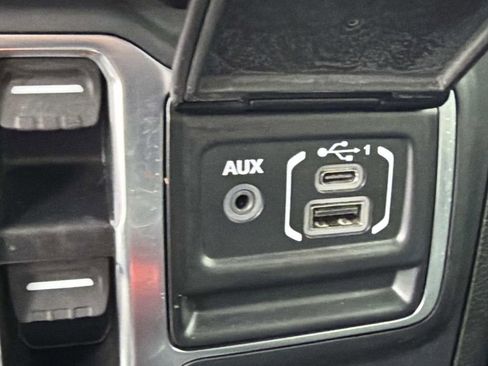 Used 2020 Jeep Wrangler Unlimited Sport S image 29