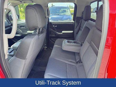 Used 2024 Nissan Frontier SV w/ SV Convenience Package AWD/4WD image 13