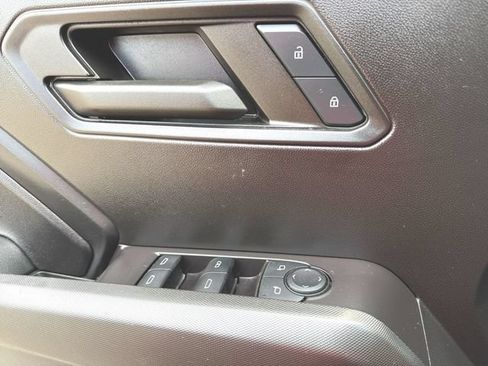 Used 2024 Chevrolet Colorado Trail Boss w/ Technology Package AWD/4WD image 23