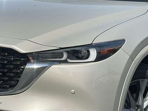 New 2025 MAZDA CX-5 AWD 2.5 S w/ Premium Plus Pkg image 4