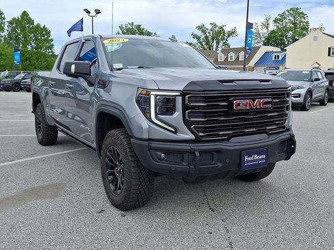 Used 2023 GMC Sierra 1500 AT4X AWD/4WD image 2