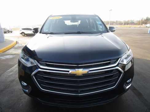 Used 2020 Chevrolet Traverse LT w/ LT Premium Package image 8