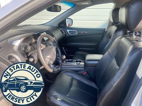 Used 2013 Nissan Pathfinder SL AWD/4WD image 4