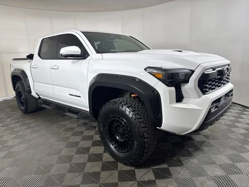 Used 2024 Toyota Tacoma TRD Sport w/ TRD Sport Premium Package AWD/4WD image 1