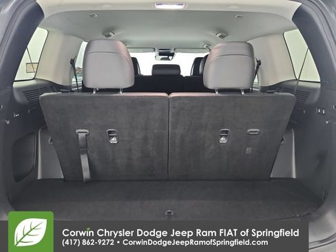 Used 2025 Hyundai Santa Fe SEL FWD image 30