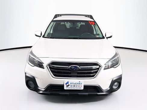 Used 2019 Subaru Outback 2.5i Premium image 2