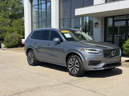 Used 2020 Volvo XC90 T6 Momentum w/ Protection Package Premier AWD/4WD image 2