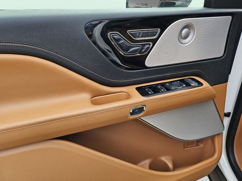 New 2026 Lincoln Aviator Black Label w/ Dynamic Handling Package image 10