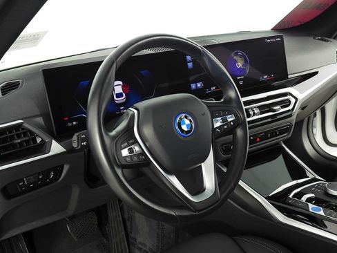 Certified 2023 BMW i4 eDrive40 RWD image 31