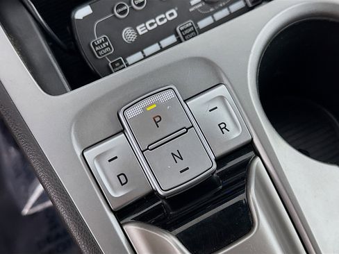 Used 2023 Hyundai Kona SE w/ Cargo Package image 20