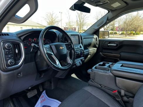 Used 2019 Chevrolet Silverado 1500 LT w/ All-Star Edition image 9