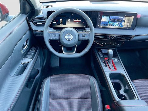 New 2025 Nissan Kicks SR w/ SR Premium Package image 20