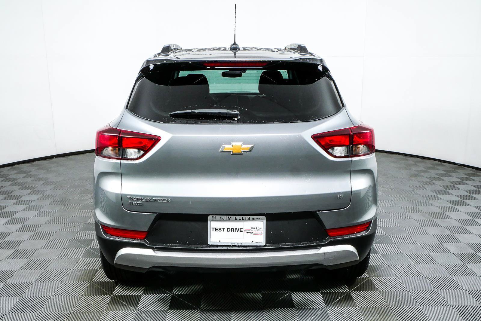 Used 2025 Chevrolet TrailBlazer LT AWD/4WD image 26