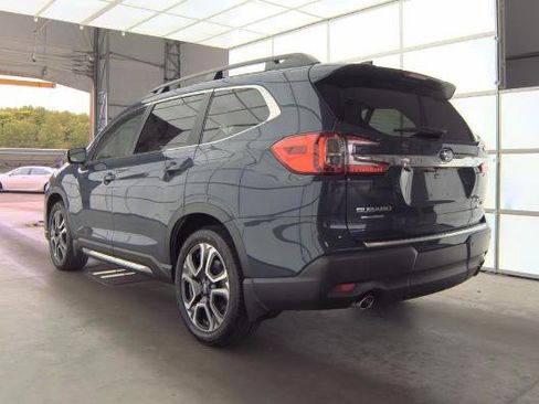 Used 2023 Subaru Ascent Limited w/ Technology Package AWD/4WD image 5