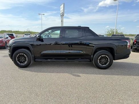 New 2026 Chevrolet Silverado EV Trail Boss image 6