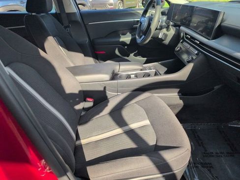 Used 2025 Hyundai Sonata SEL FWD image 30