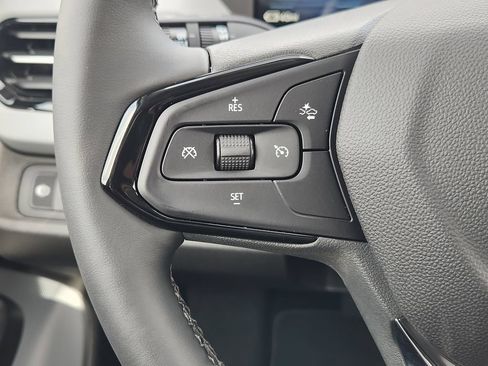 New 2027 Chevrolet Bolt LT w/ Comfort Package FWD image 29