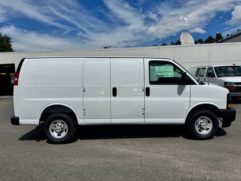New 2026 Chevrolet Express 2500 w/ Driver Convenience Package RWD image 2