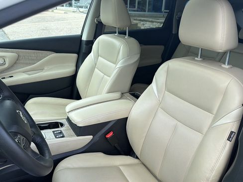 Used 2021 Nissan Murano SL w/ SL Moonroof Package AWD/4WD image 16