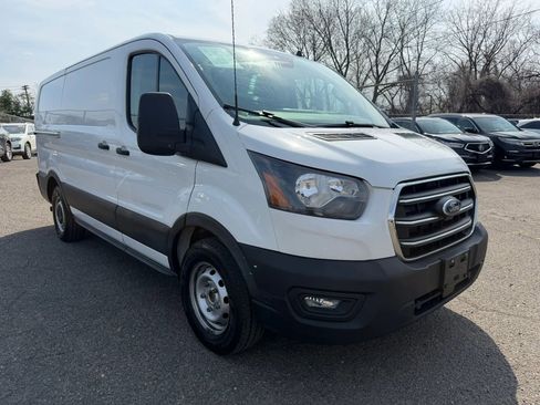Used 2020 Ford Transit 150 Low Roof RWD image 3