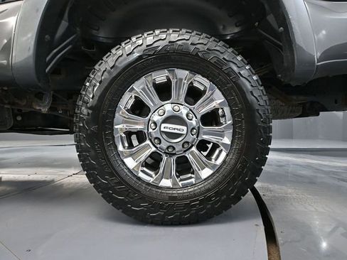 Used 2017 Ford F350 Lariat w/ Lariat Ultimate Package image 16