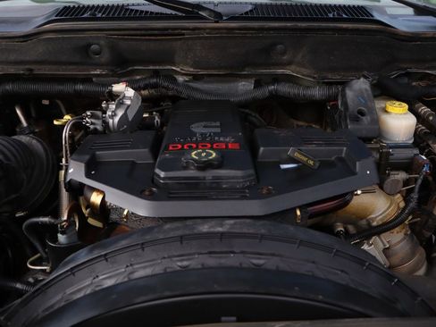 Used 2009 Dodge Ram 2500 Truck SLT image 37