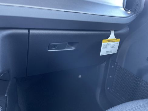 New 2025 Ford Bronco Base image 34