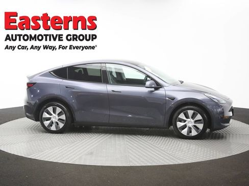 Used 2021 Tesla Model Y Long Range AWD/4WD image 41