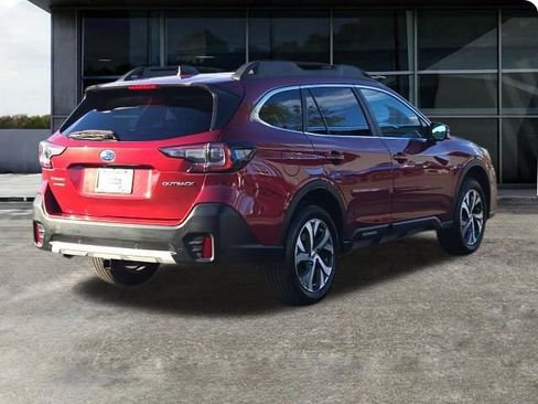 Certified 2022 Subaru Outback Limited image 9