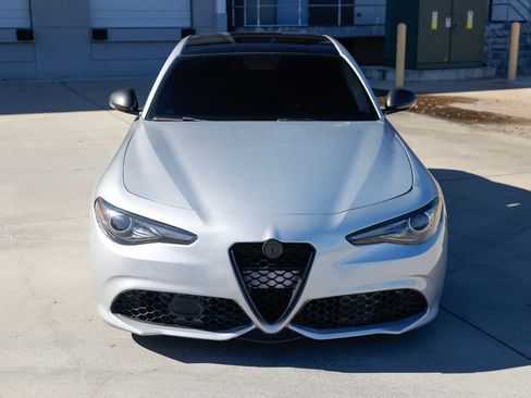 Used 2019 Alfa Romeo Giulia w/ Quick Order Package 22K Sport image 21