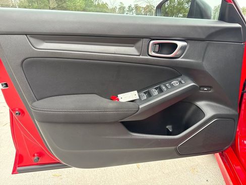 Used 2023 Honda Civic Sport image 14