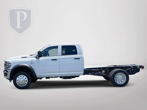 New 2026 RAM 5500 Tradesman w/ Chrome Appearance Group AWD/4WD image 5